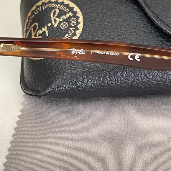 Ray-Ban’s in brown with brown lenses. - Picture 6 of 9